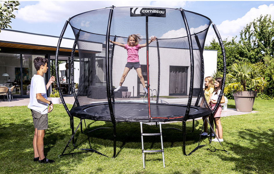 Trampoline
