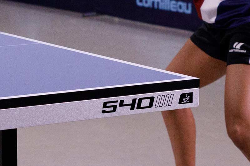 coin de table de la table de tennis de table Cornilleau compétition 540 ITTF